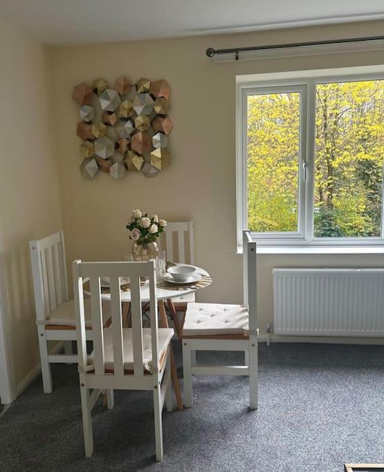 Stylish 2 Bedrooms Flat In A Quiet Cul-De-Sac Area, Near Sheffield City Centre With Free Parking Exterior photo